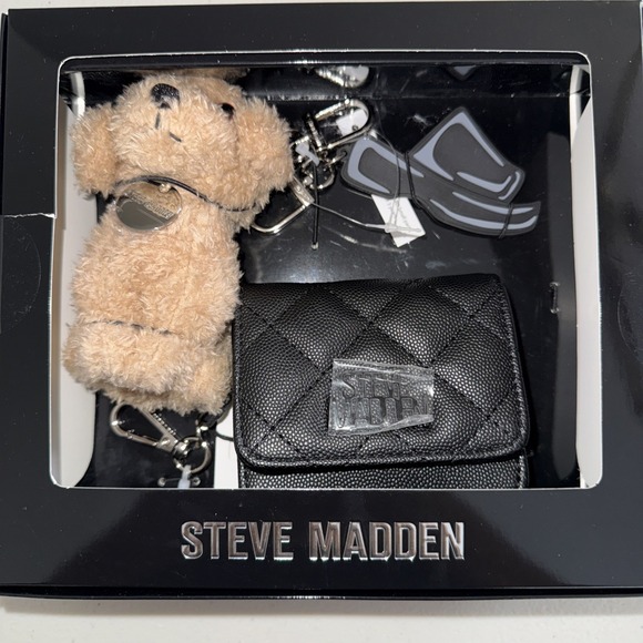 Steve Madden Handbags - Steve‎ Madden Bwren Card Case And Bag Charms Dog Gift Set Black